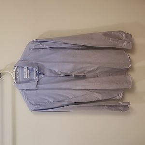 Calvin Klein Men's Body Fit dress shirt